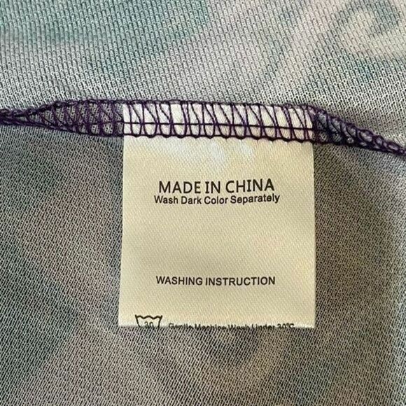 New Womens Medium Tank Top Purple V Neck handkerchief Hem - Picture 14 of 16